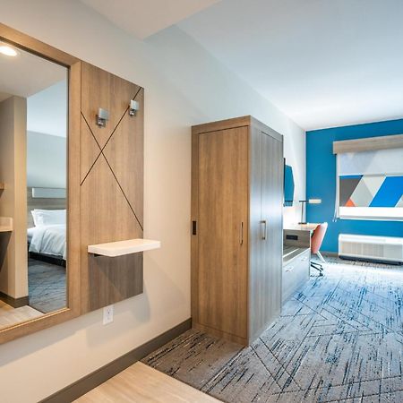 Holiday Inn Express & Suites Charlottesville By Ihg Екстер'єр фото