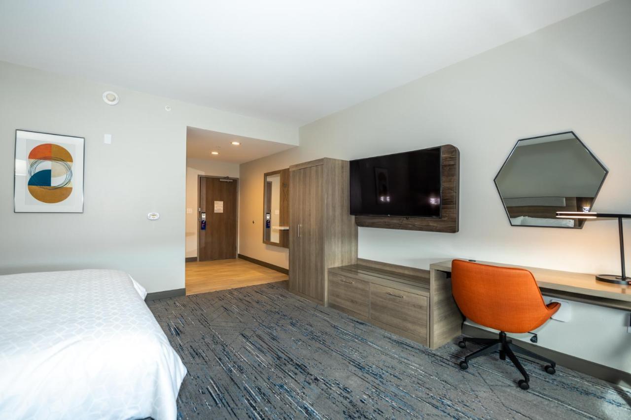 Holiday Inn Express & Suites Charlottesville By Ihg Екстер'єр фото
