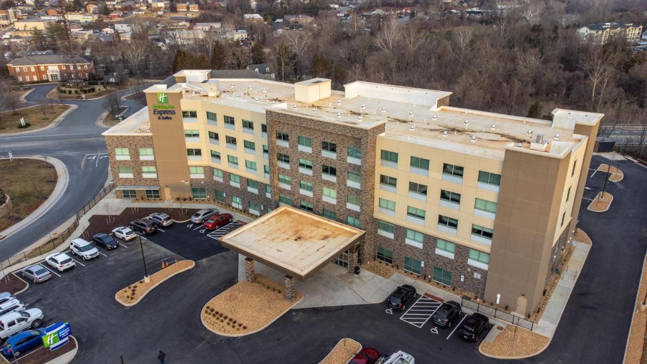 Holiday Inn Express & Suites Charlottesville By Ihg Екстер'єр фото