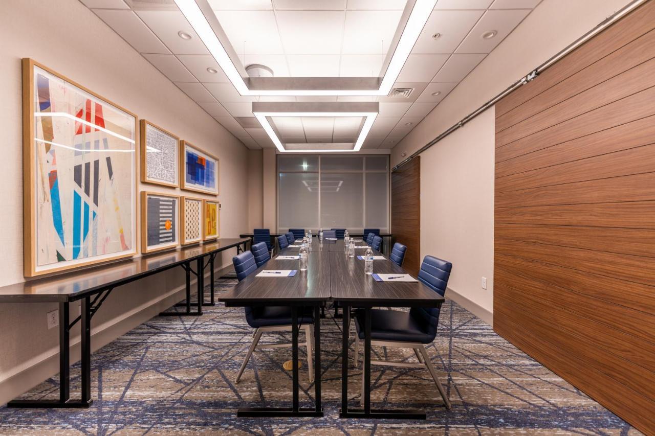 Holiday Inn Express & Suites Charlottesville By Ihg Екстер'єр фото