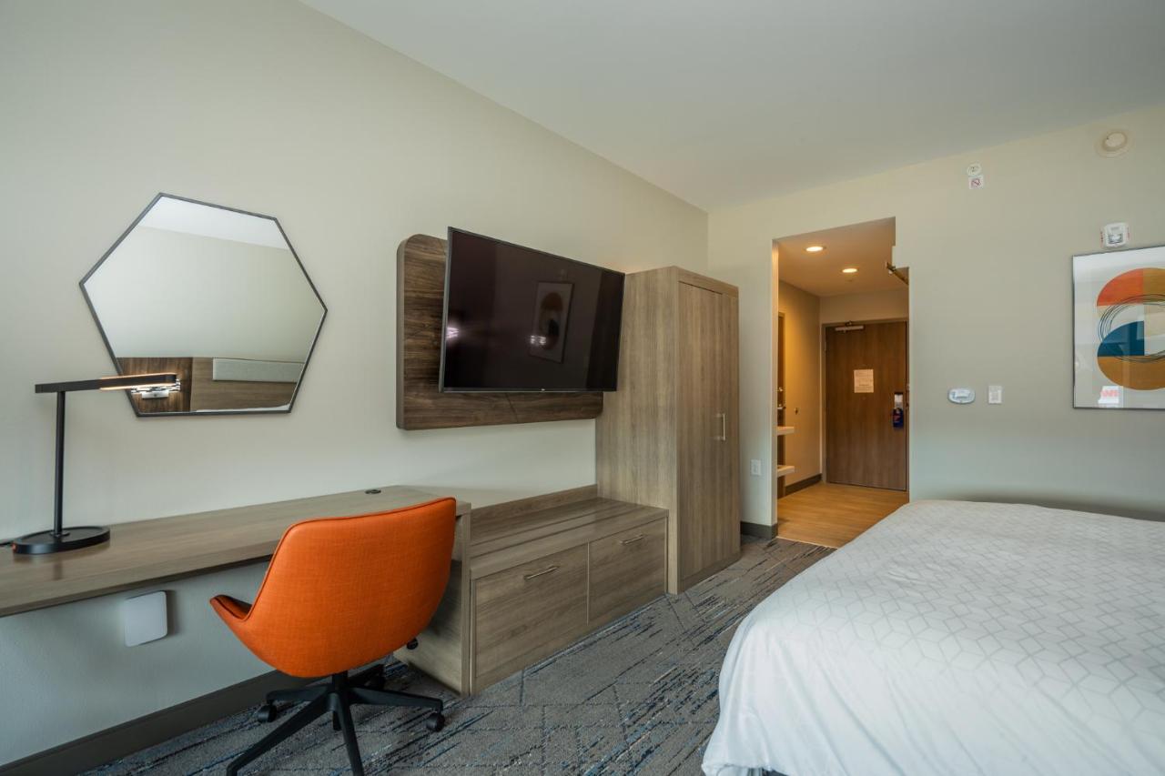 Holiday Inn Express & Suites Charlottesville By Ihg Екстер'єр фото