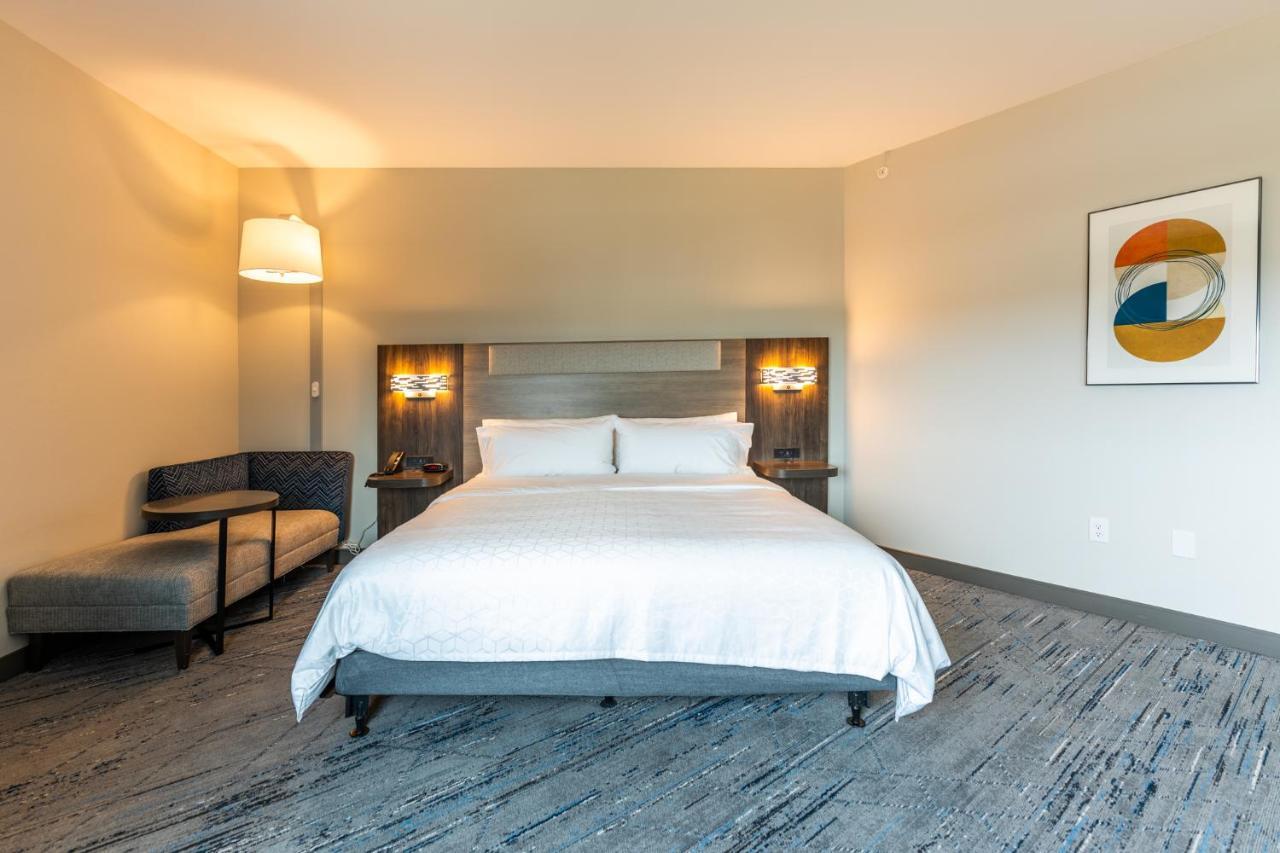 Holiday Inn Express & Suites Charlottesville By Ihg Екстер'єр фото
