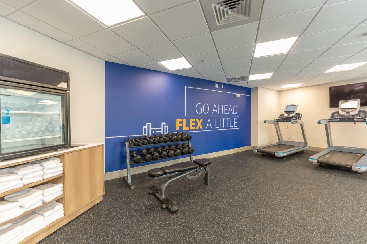 Holiday Inn Express & Suites Charlottesville By Ihg Екстер'єр фото