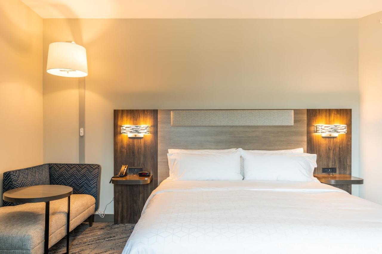 Holiday Inn Express & Suites Charlottesville By Ihg Екстер'єр фото